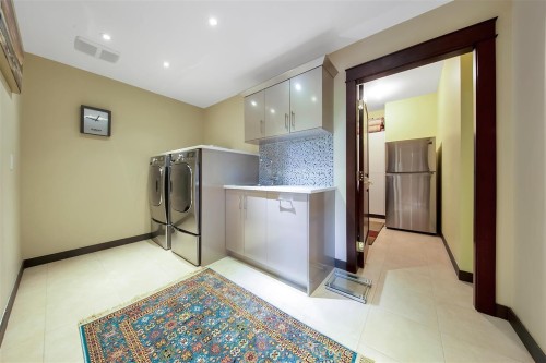 2273 Mathers Avenue, West Vancouver, BC 