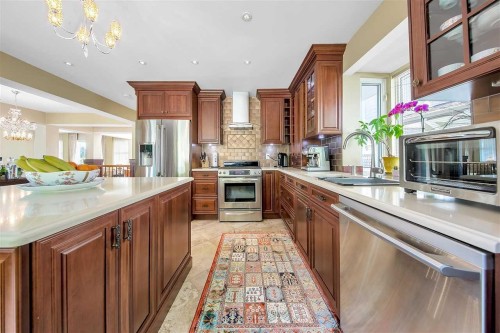 2273 Mathers Avenue, West Vancouver, BC 
