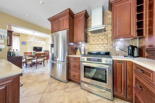 2273 Mathers Avenue, West Vancouver, BC 