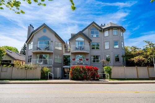 592 16Th Avenue W, Vancouver, BC 
