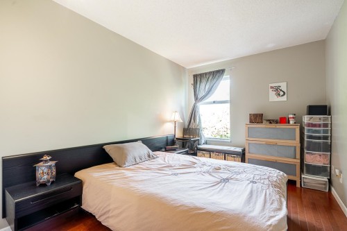 592 16Th Avenue W, Vancouver, BC 