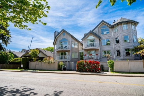 592 16Th Avenue W, Vancouver, BC 