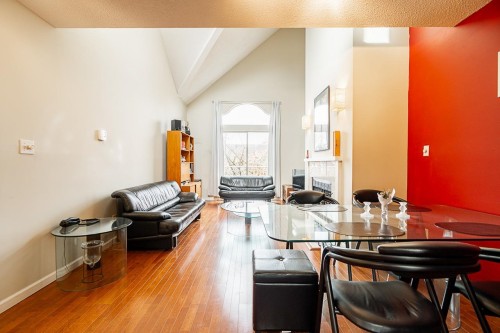 592 16Th Avenue W, Vancouver, BC 