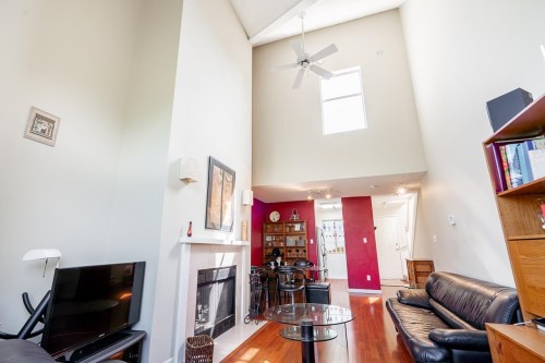 592 16Th Avenue W, Vancouver, BC 