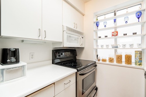 592 16Th Avenue W, Vancouver, BC 