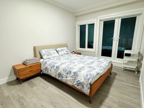 7555 Oak Street, Vancouver, BC 