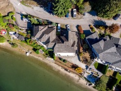 1678 Beach Avenue  Port Moody, BC V3H 3M1