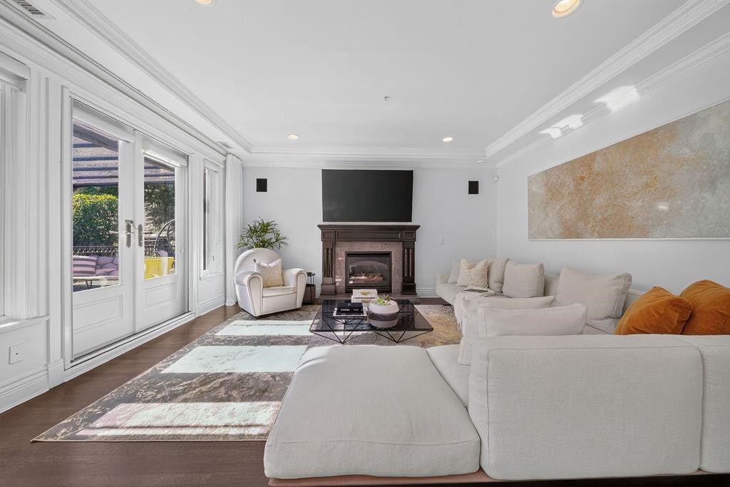 1568 32Nd Avenue W, Vancouver, BC