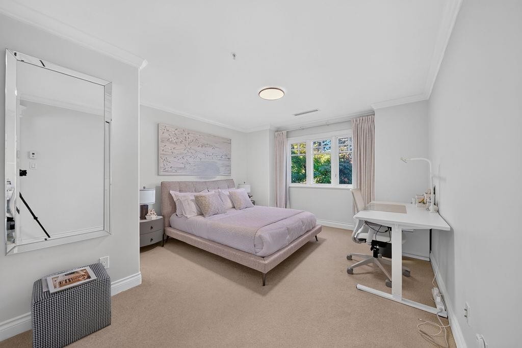 1568 32Nd Avenue W, Vancouver, BC