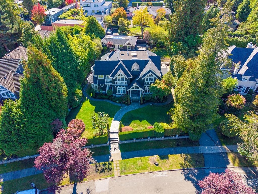 1568 32Nd Avenue W, Vancouver, BC