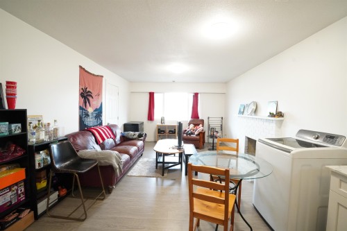 6819 Knight Street, Vancouver, BC 