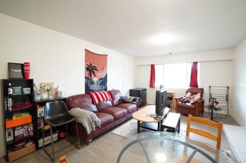 6819 Knight Street, Vancouver, BC 