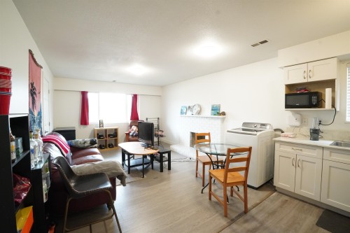 6819 Knight Street, Vancouver, BC 