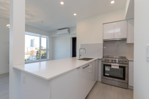 5399 Joyce, Vancouver, BC 
