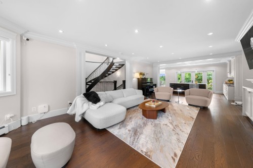 1259 Keith Road W, North Vancouver, BC 
