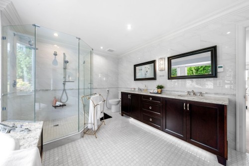 1259 Keith Road W, North Vancouver, BC 