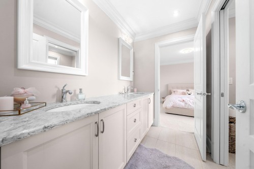 1259 Keith Road W, North Vancouver, BC 