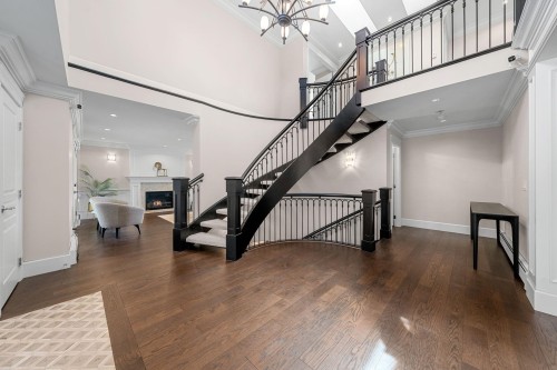 1259 Keith Road W, North Vancouver, BC 