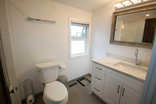 5829 Dunbar Street, Vancouver, BC 