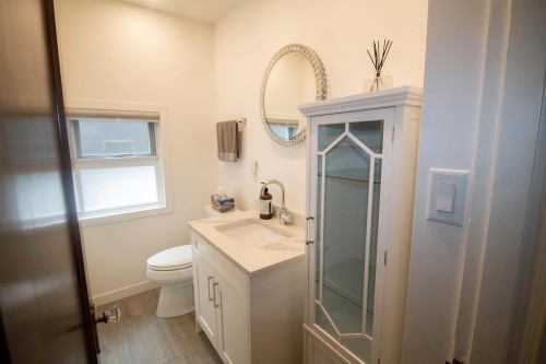 5829 Dunbar Street, Vancouver, BC 