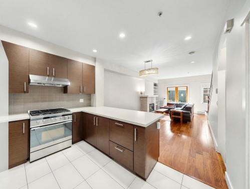 5978 Oak Street, Vancouver, BC 
