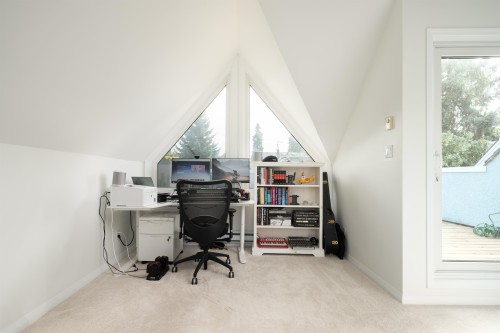 3328 30Th Avenue W, Vancouver, BC 