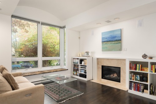 3328 30Th Avenue W, Vancouver, BC 