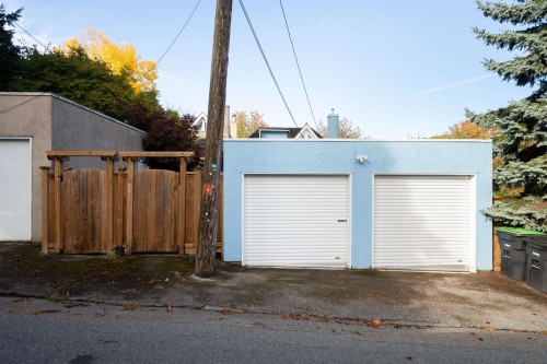 3328 30Th Avenue W, Vancouver, BC 