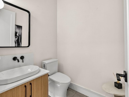 11486 Railway Avenue, Richmond, BC 
