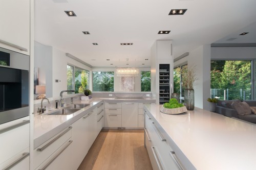 3023 Mathers Avenue, West Vancouver, BC 