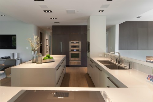 3023 Mathers Avenue, West Vancouver, BC 