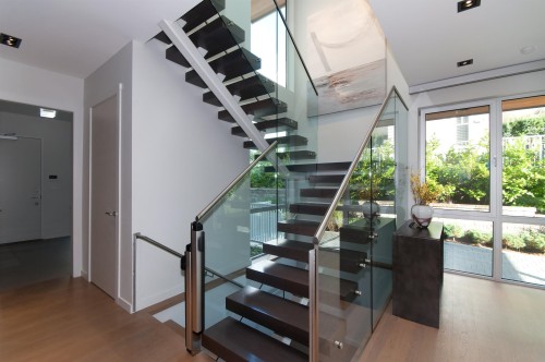 3023 Mathers Avenue, West Vancouver, BC 