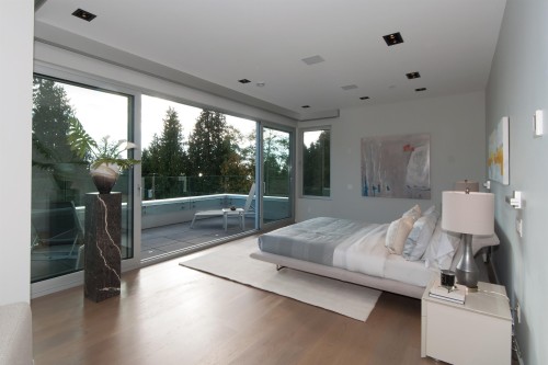 3023 Mathers Avenue, West Vancouver, BC 