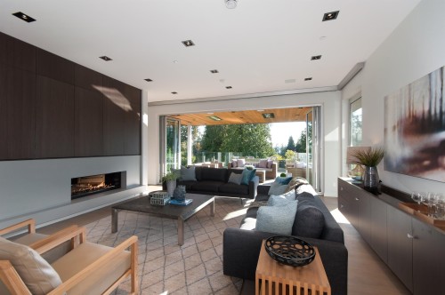 3023 Mathers Avenue, West Vancouver, BC 