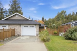 1070 Celia Crescent Gibsons, BC V0N 1V7