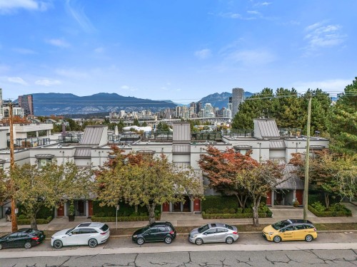 1339 8Th Avenue W, Vancouver, BC 