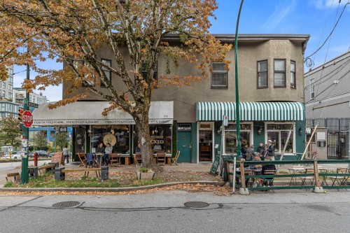 1339 8Th Avenue W, Vancouver, BC 