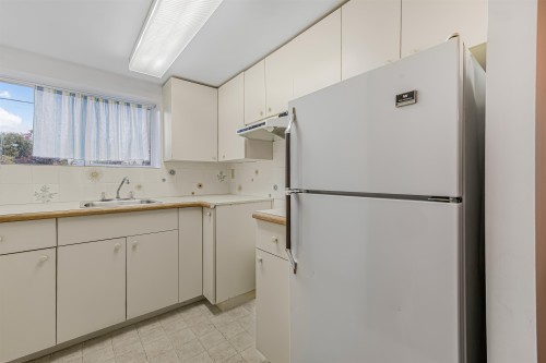 3039 20Th Avenue W, Vancouver, BC 