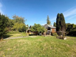 1815 Barnet Highway  Port Moody, BC V3H 1V9