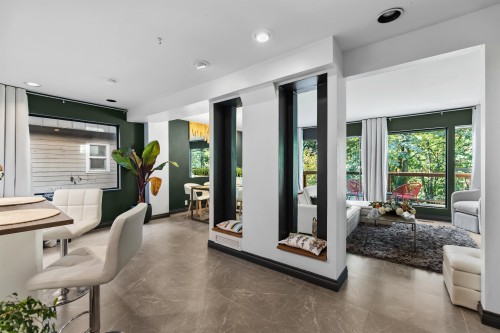 2069 Westview Drive, North Vancouver, BC 