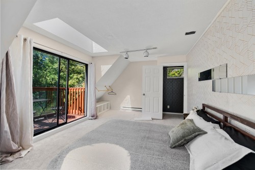 2069 Westview Drive, North Vancouver, BC 