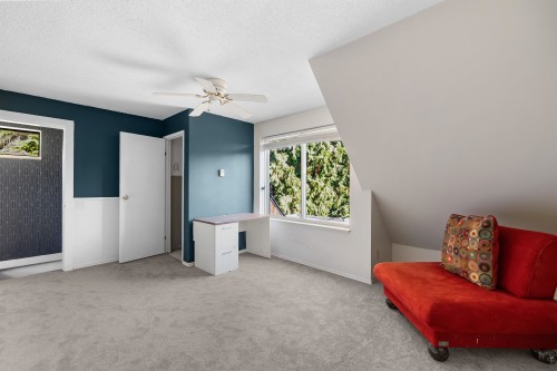 2069 Westview Drive, North Vancouver, BC 