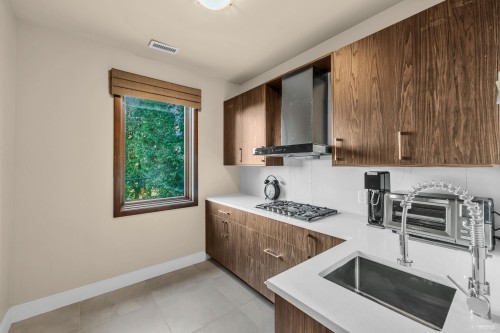 4742 Caulfeild Drive, West Vancouver, BC 