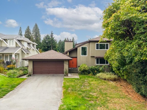 2045 Kirkstone Road  North Vancouver, BC V7J 3M9