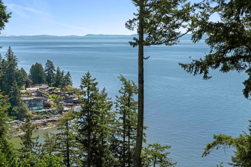 6180 Candia Place, West Vancouver, BC 