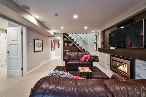3669 Edgemont Boulevard, North Vancouver, BC 
