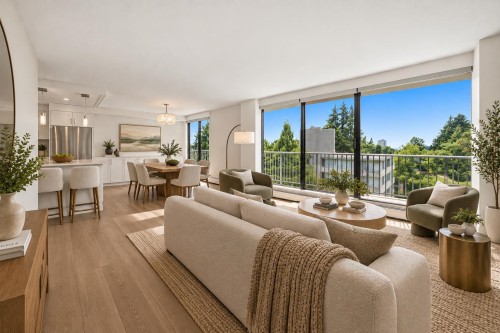 802-1745 Esquimalt Avenue  West Vancouver, BC V7V 1R7