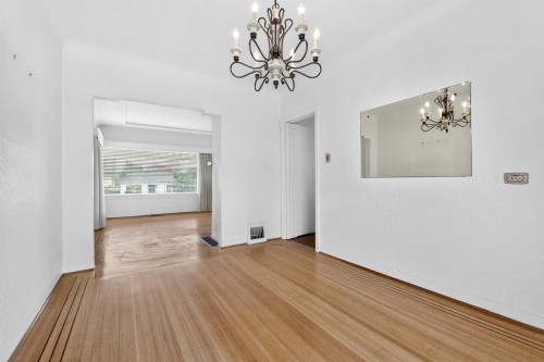 2345 18Th Avenue W, Vancouver, BC 