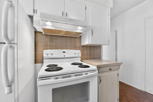 2345 18Th Avenue W, Vancouver, BC 