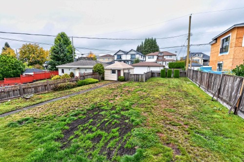 2345 18Th Avenue W, Vancouver, BC 